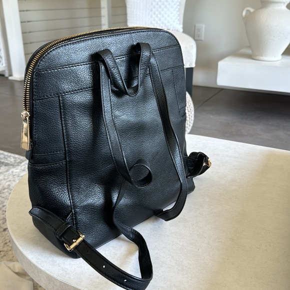 Micheal Kors pebbled leather Backpack - Picture 3 of 6